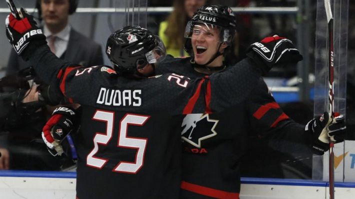 Канадцы обыграли сборную России в финале чемпионата мира по хоккею со счетом 4:3