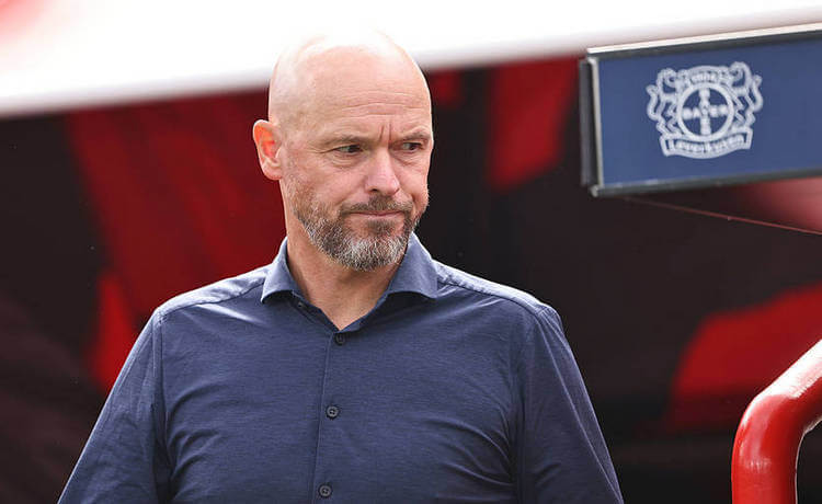 Байер может уволить тен Гага всего через несколько официальных матчей