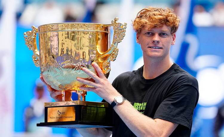 Синнер выиграл турнир в Пекине и догнал Агасси с Хьюиттом