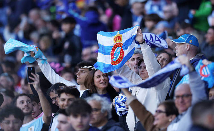 Владелец аутсайдера АПЛ купил середняк Ла Лиги