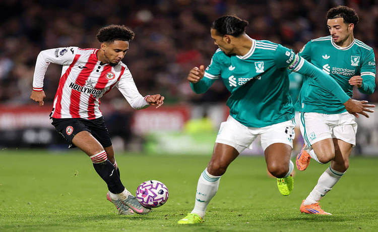 Капитан Ливерпуля - о кризисе в АПЛ: