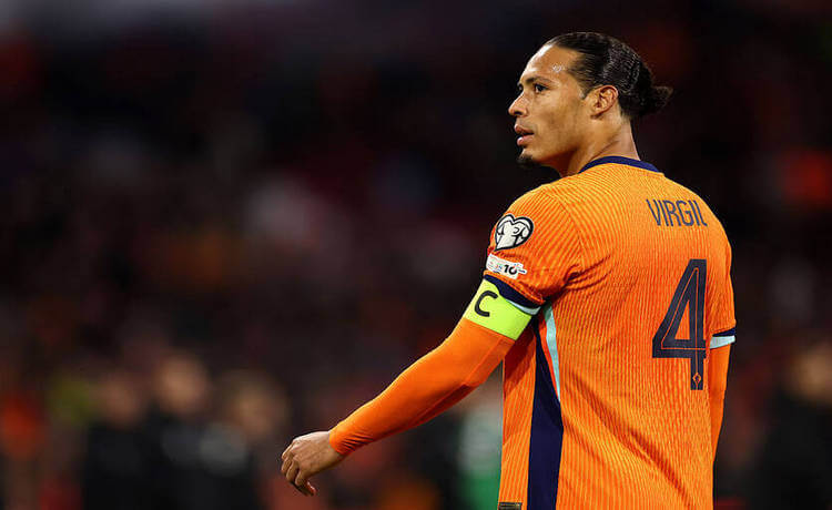 Вирджил Ван Дейк побил рекорд де Бура в сборной Нидерландов